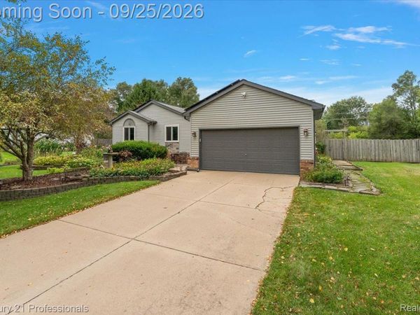 4713 Desert Bridge Court, Highland Township, Mi 48356
