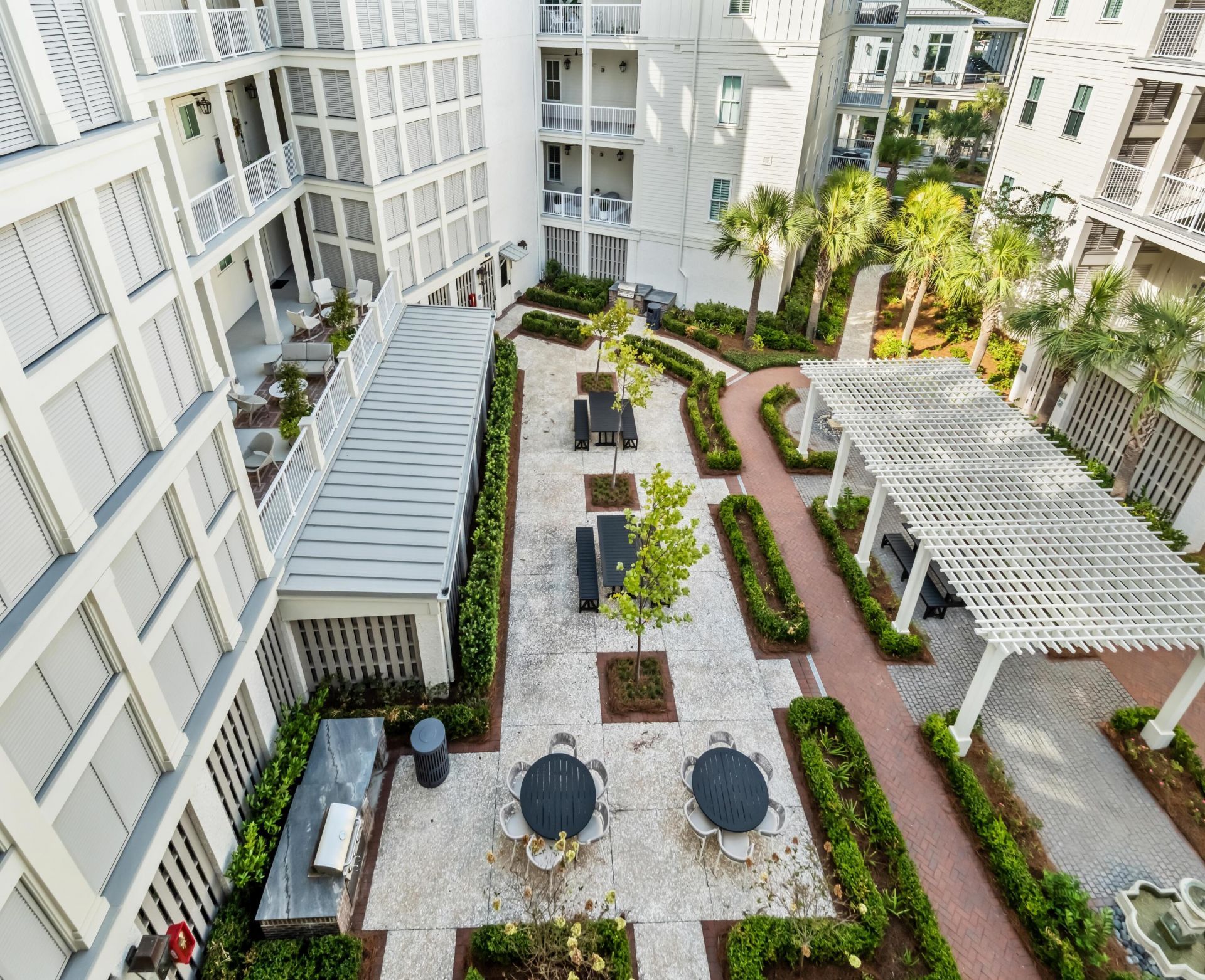 310 Longshore Street Photo 38