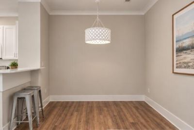 1600 Long Grove Drive Photo 5