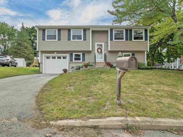 5 Renard Street, Manchester, NH 03109
