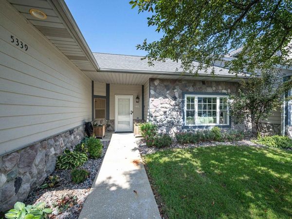 5339 S Hidden DRIVE, Unit 5339, Greenfield, WI 53221
