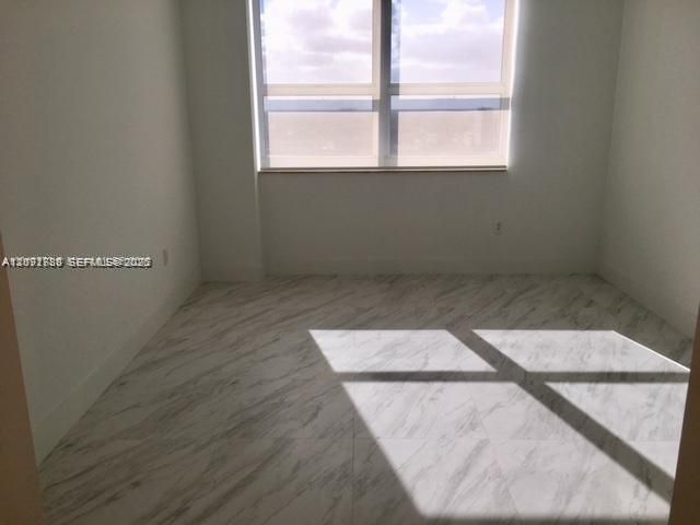 19501 W Country Club Dr, Unit 2413, Aventura, FL 33180 Photo