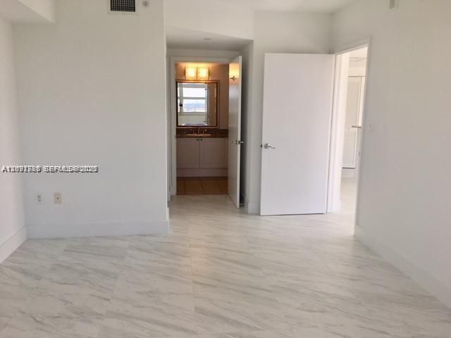 19501 W Country Club Dr, Unit 2413, Aventura, FL 33180 Photo