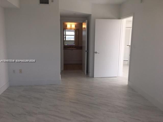 19501 W Country Club Dr, Unit 2413, Aventura, FL 33180 Photo