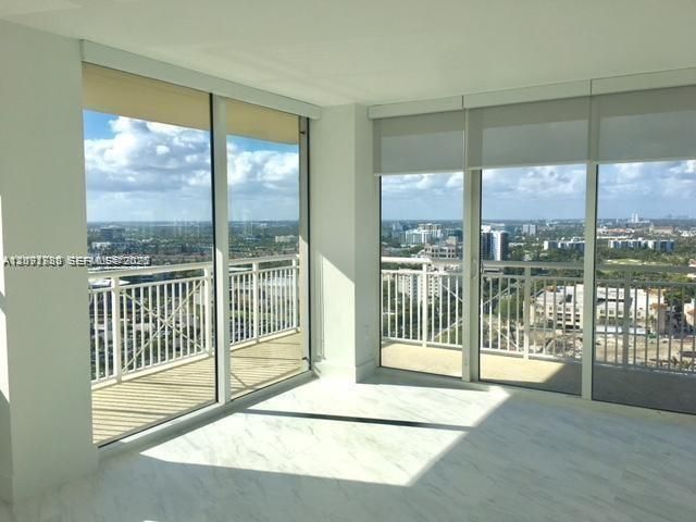19501 W Country Club Dr, Unit 2413, Aventura, FL 33180 Photo