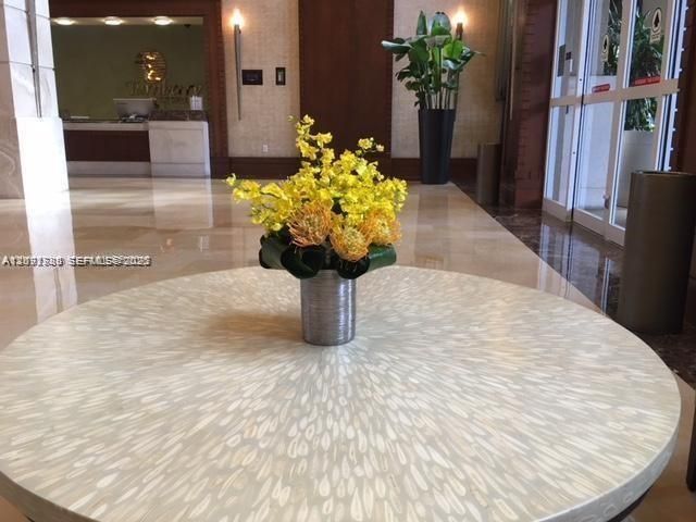 19501 W Country Club Dr, Unit 2413, Aventura, FL 33180 Photo