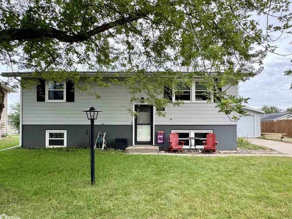 125 Hillhaven Drive, Forest City, IA 50436