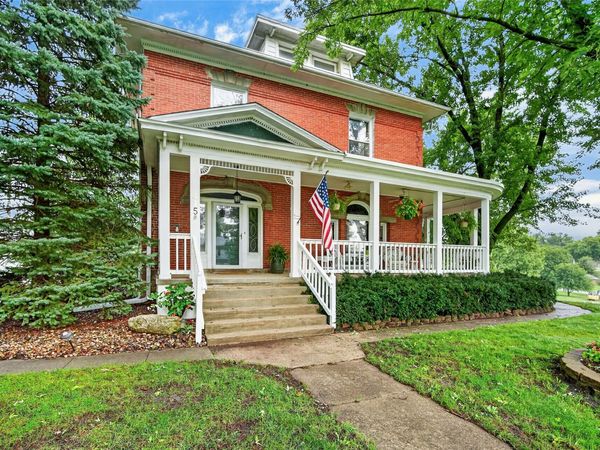 415 Walnut Street, De Soto, IA 50069