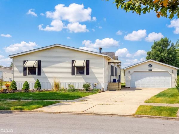 386 BUTTERCUP Lane , Matteson, IL 60443