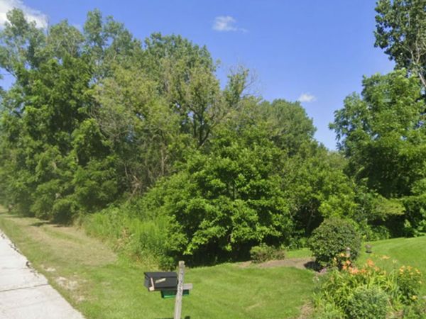 28601 N Monroe Street , Wauconda, IL 60084