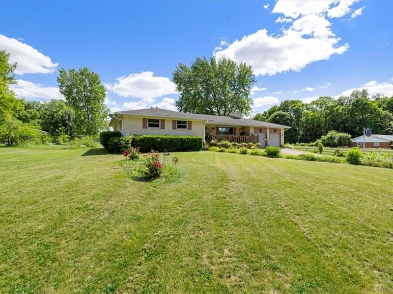 818 Antioch School Road, Butler Township, OH 45377 Photo 5