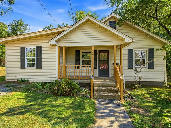 261 E Eastland St , Gallatin, TN 37066