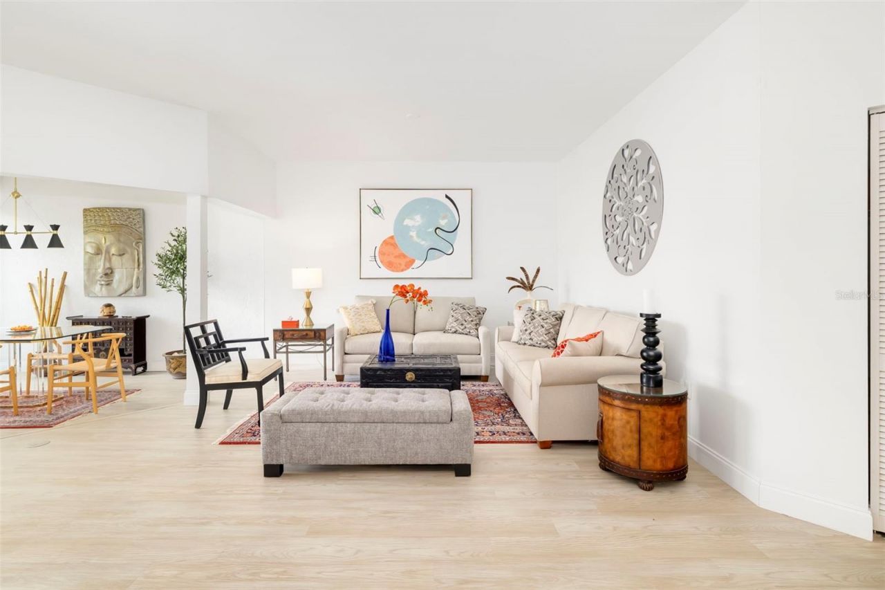 5239 Heron Way, Unit 102, Sarasota, FL 34231 Photo
