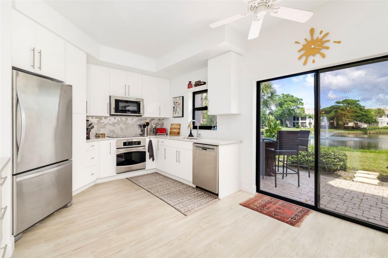 5239 Heron Way, Unit 102, Sarasota, FL 34231 Photo