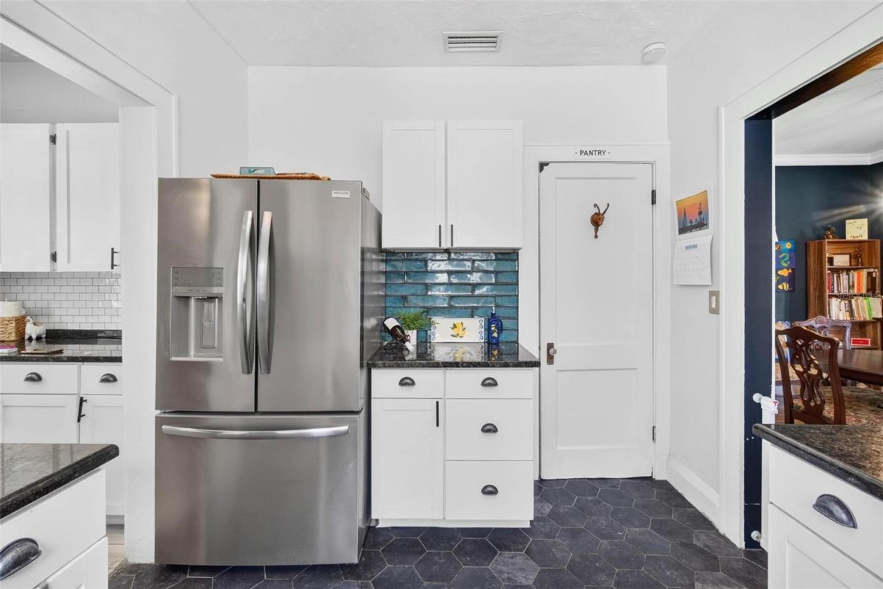 2318 7th Avenue W, Bradenton, FL 34205 Photo
