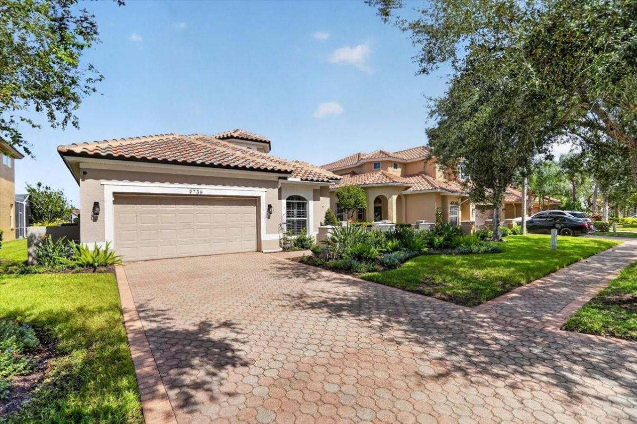 9736 Sago Point Drive, Seminole, FL 33777 Photo