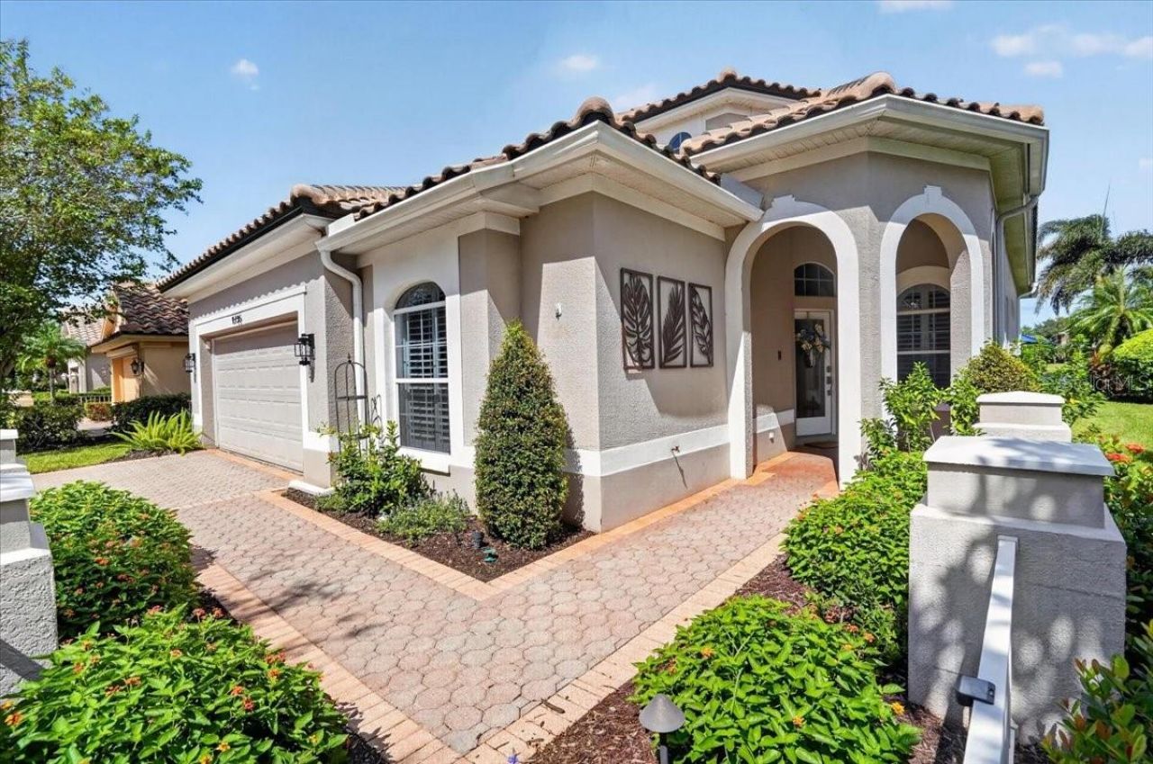 9736 Sago Point Drive, Seminole, FL 33777 Photo