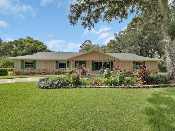 1027 VALLEY FORGE ROAD , DELAND, FL 32720