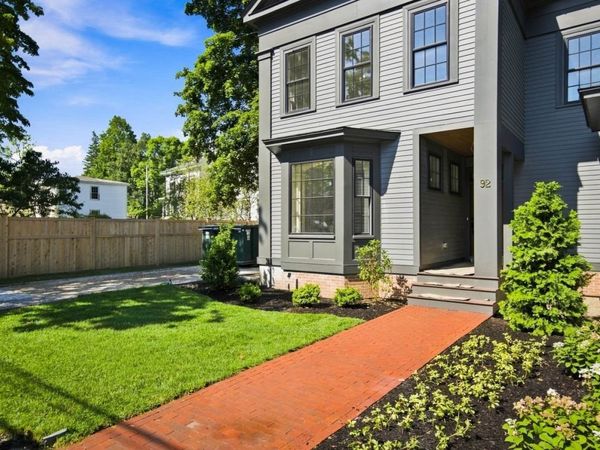 92 Federal Street, Unit B, Newburyport, MA 01950