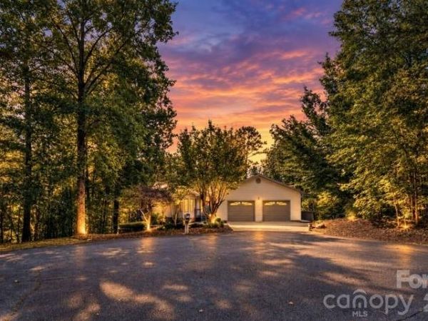 119 Rome Court, Lake Lure, NC 28746