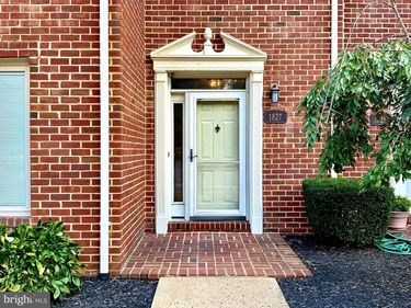 1827 N UHLE STREET, Unit 1, ARLINGTON, VA 22201