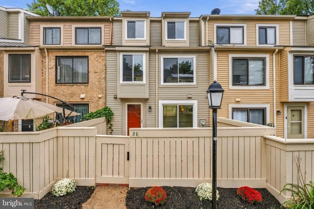 28 WELBECK COURT, MONTGOMERY VILLAGE, MD 20886