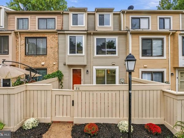 28 WELBECK COURT, MONTGOMERY VILLAGE, MD 20886