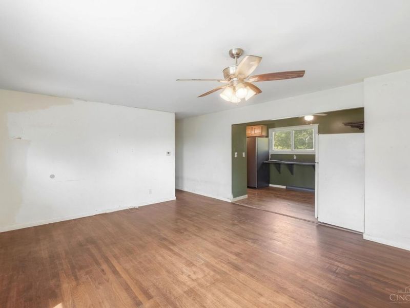 6292 Fields Ertel Road, Sharonville, OH 45241 Photo 9