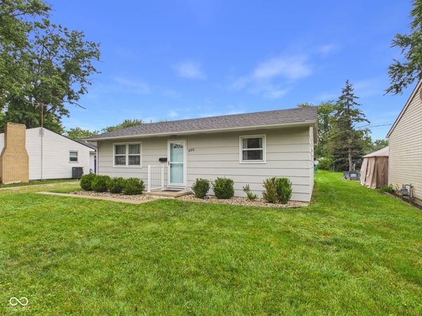 302 W Van Buren Street , Alexandria, IN 46001