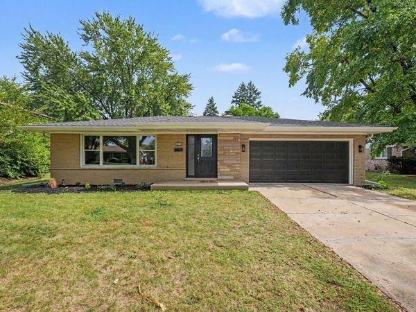 16419 Kimbark Avenue , South Holland, IL 60473