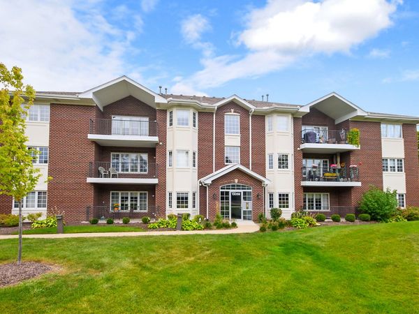 13059 Laurel Glen Court, Unit 301, Palos Heights, IL 60463