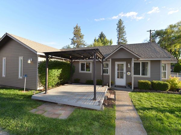 7102 E 9th Ave, Spokane Valley, WA 99212