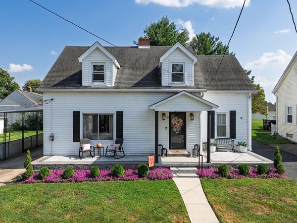 8 Kelly Avenue, Williamstown, KY 41097