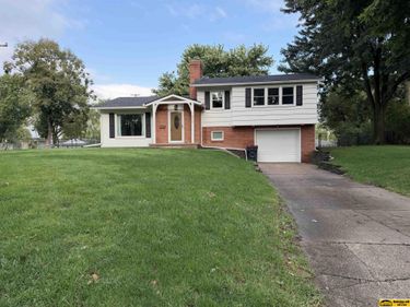 1500 S 4th Avenue, Beatrice, NE 68310