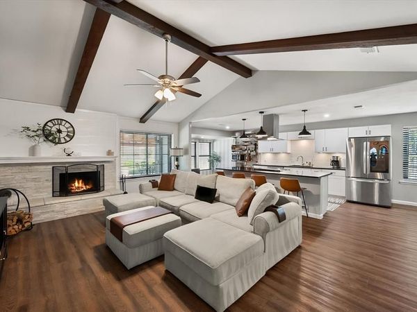 7621 Oak Ridge Drive, North Richland Hills, TX 76182