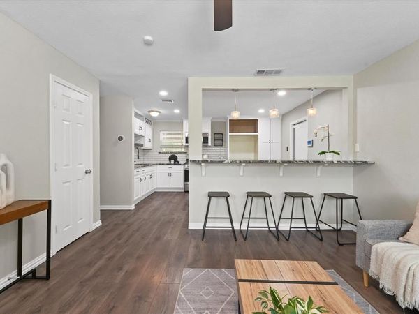 1900 Alan A Dale Road, Arlington, TX 76013