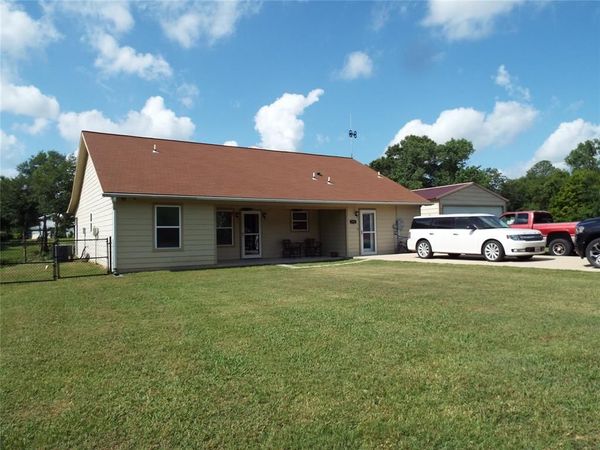 721 Midway Road , Tool, TX 75143