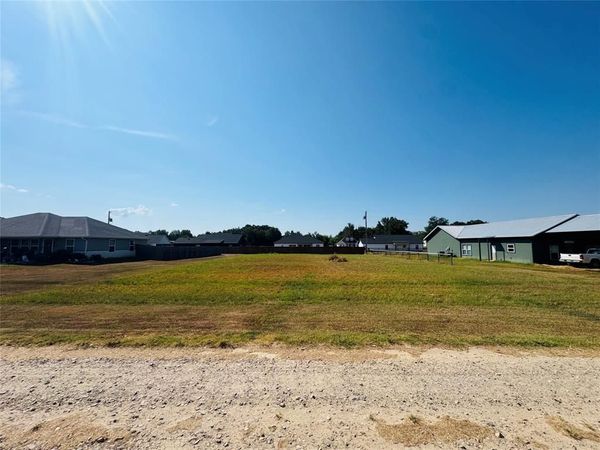 730 Todd Street , Blossom, TX 75416