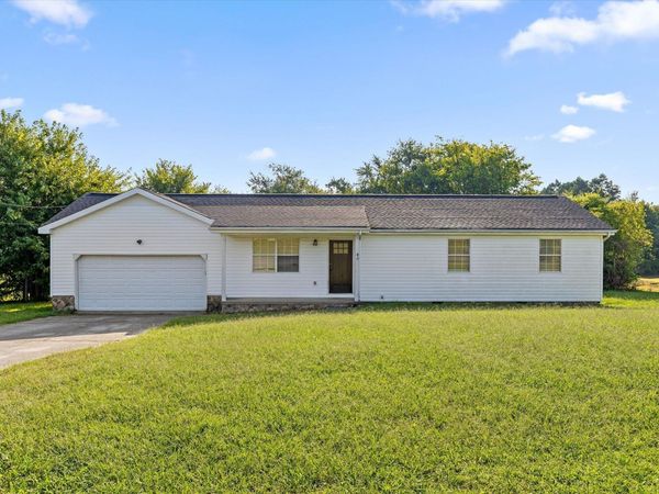 38 Davis Road, Ringgold, GA 30736