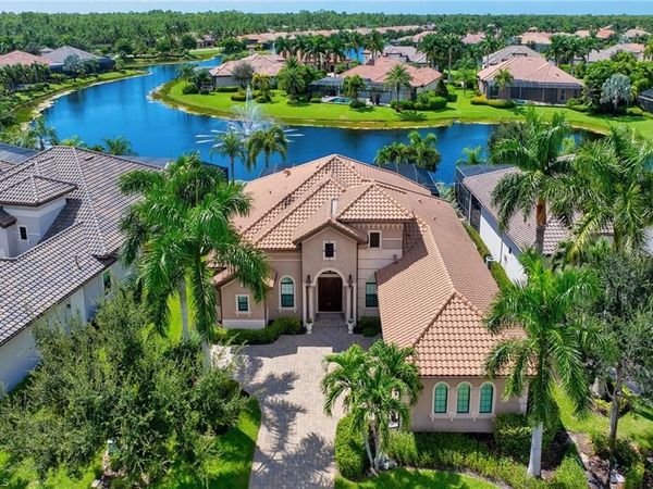 6646 Costa CIR, NAPLES, FL 34113