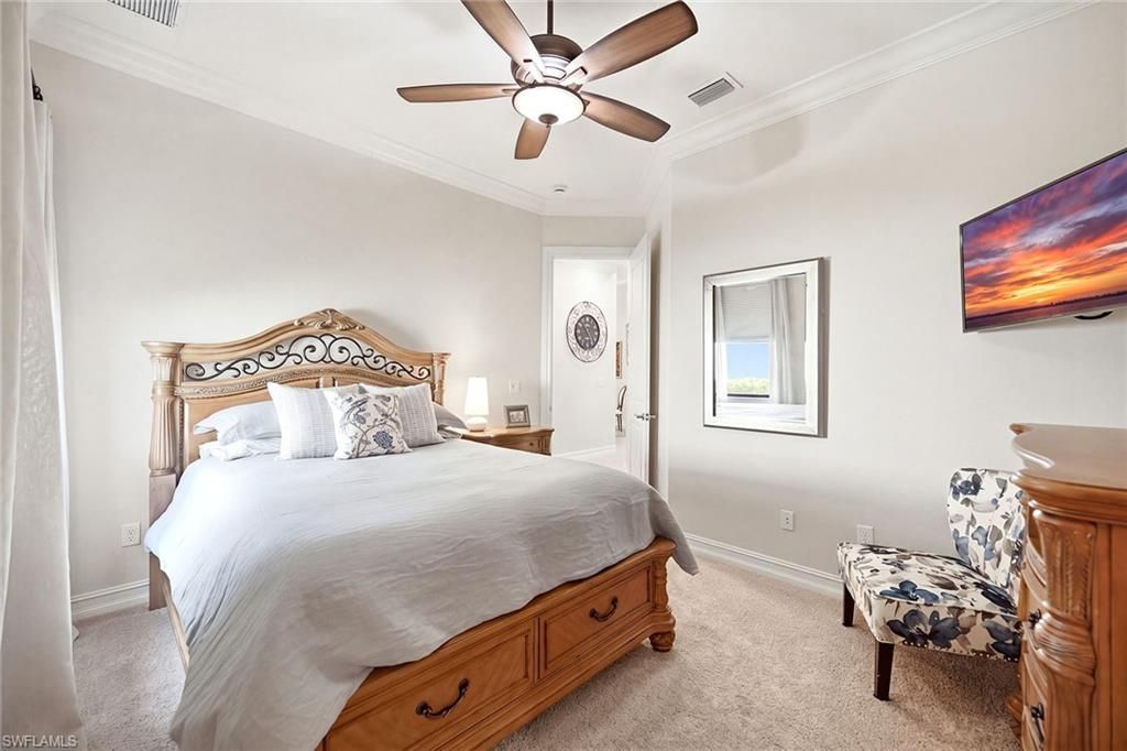 6646 Costa Cir, Naples, FL 34113 Photo