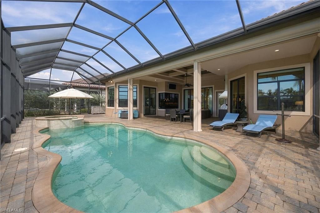 6646 Costa Cir, Naples, FL 34113 Photo