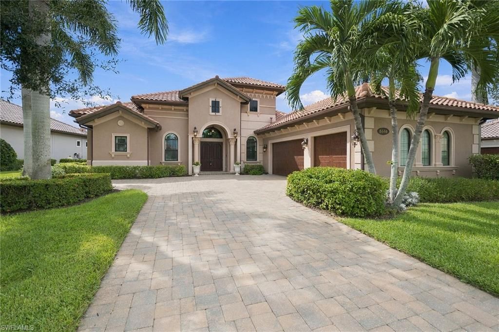 6646 Costa Cir, Naples, FL 34113 Photo