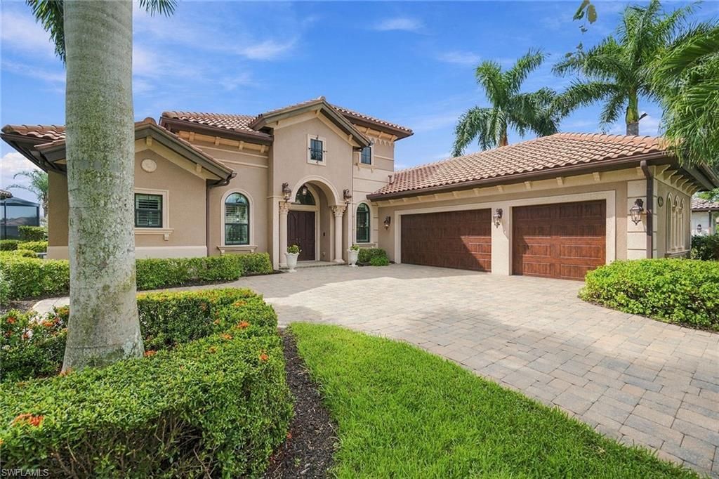 6646 Costa Cir, Naples, FL 34113 Photo