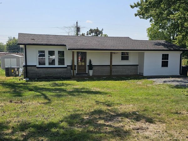 212 Donoho Ave , Lafayette, TN 37083