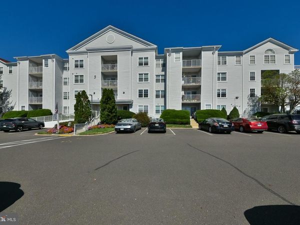 5300 CENTENNIAL STATION , Unit 530, WARMINSTER, PA 18974