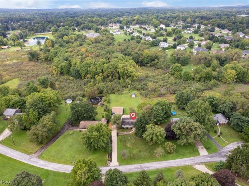 2134 Ritz Manor Drive , Uniontown, OH 44685 Photo 3