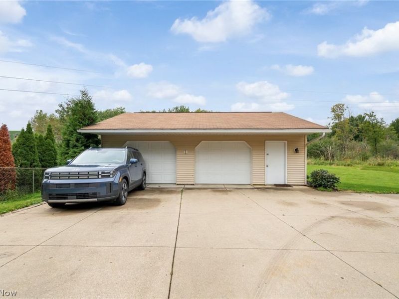 2134 Ritz Manor Drive , Uniontown, OH 44685 Photo 5