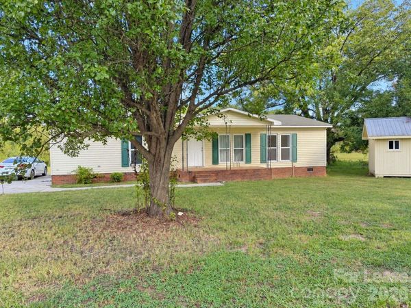 1330 Mecklenburg Highway , Mooresville, NC 28115
