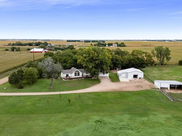 27534 464th Ave, Lennox, SD 57039